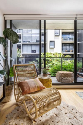 VAQUAY Haven In Hawthorn